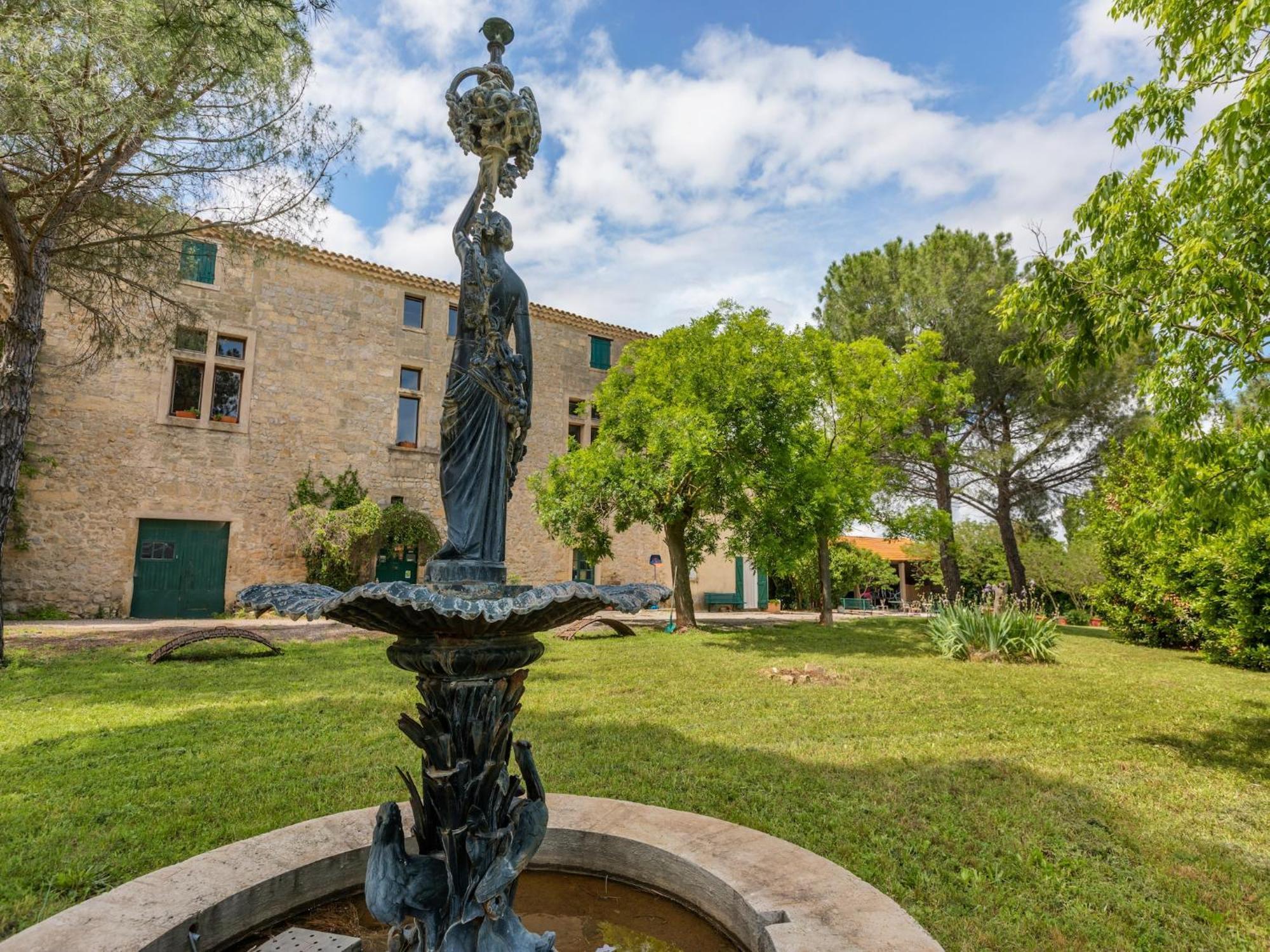 דירות Mèze Flat In A Beautiful Building With Pool מראה חיצוני תמונה